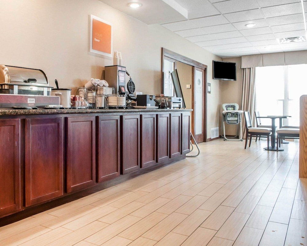 Comfort Suites Farmington 5/43