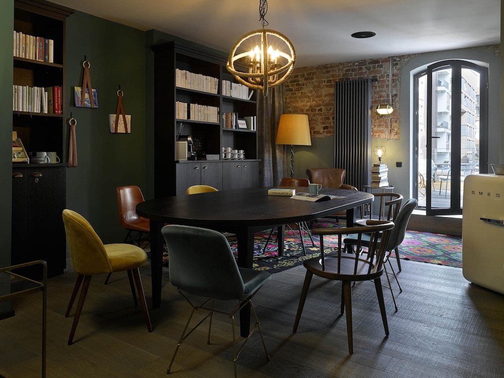 25Hours Hotel Altes Hafenamt 51/68