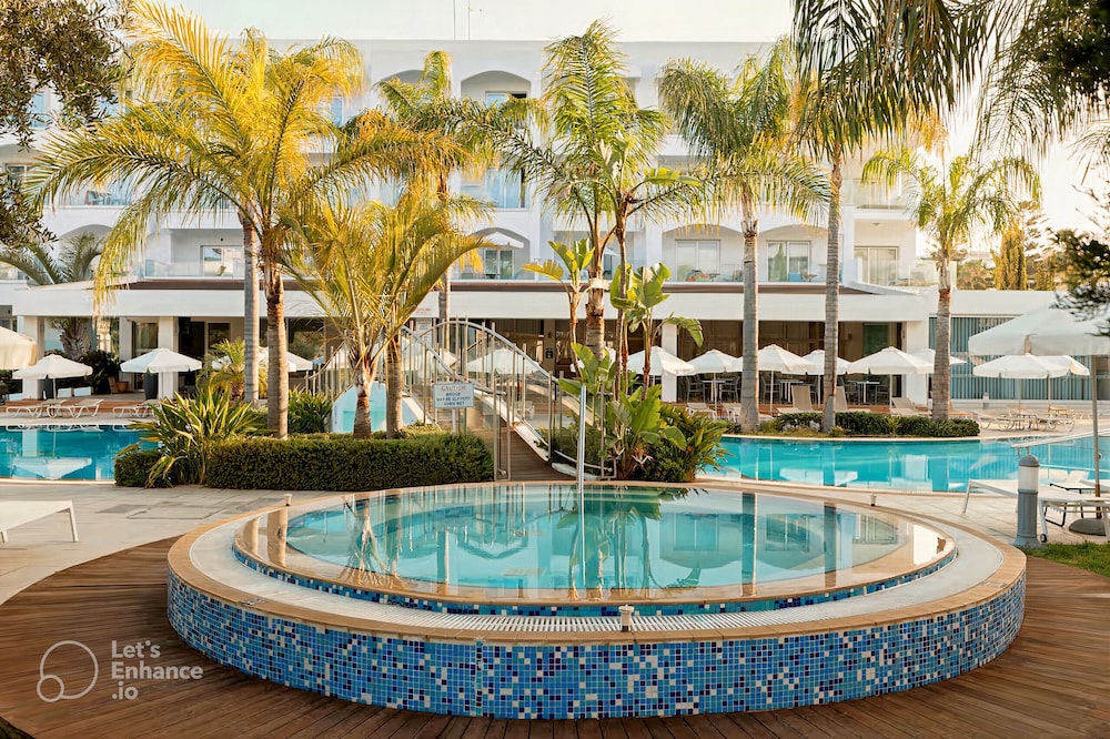 Anesis Hotel 37/44