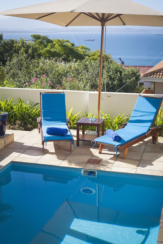 Aquamarine Guest House 36/73