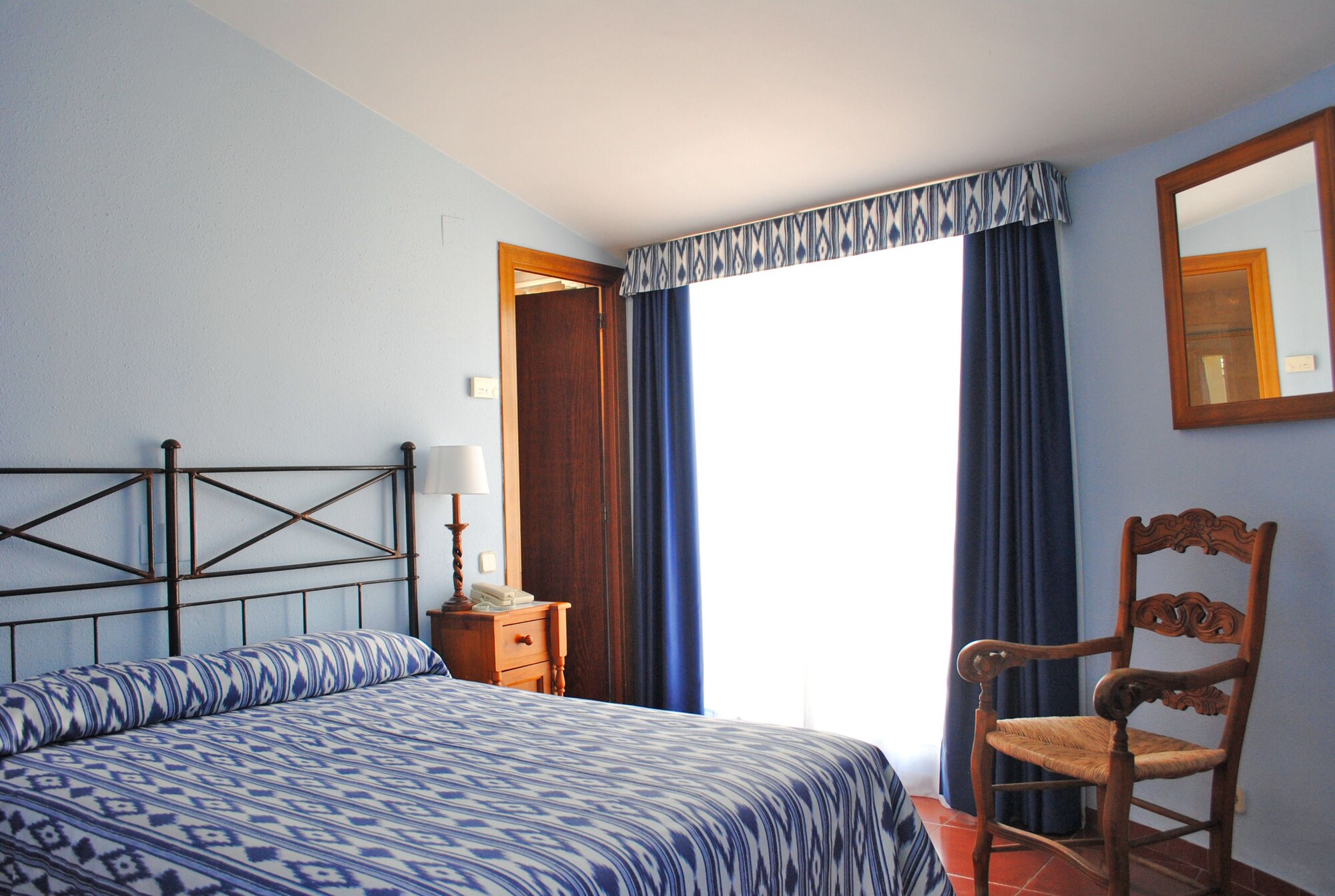 STANDARD, DOUBLE BED, BALCONY