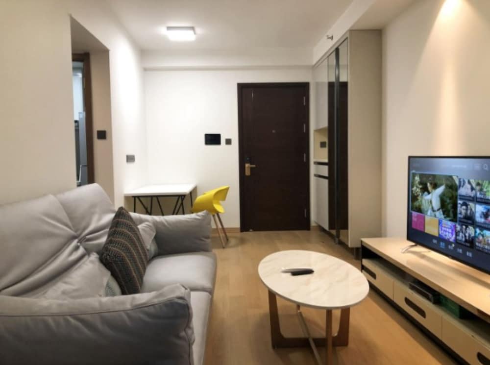 Shengang Executive Apartment (Shenzhen Vanke Yuncheng Store) 8/16