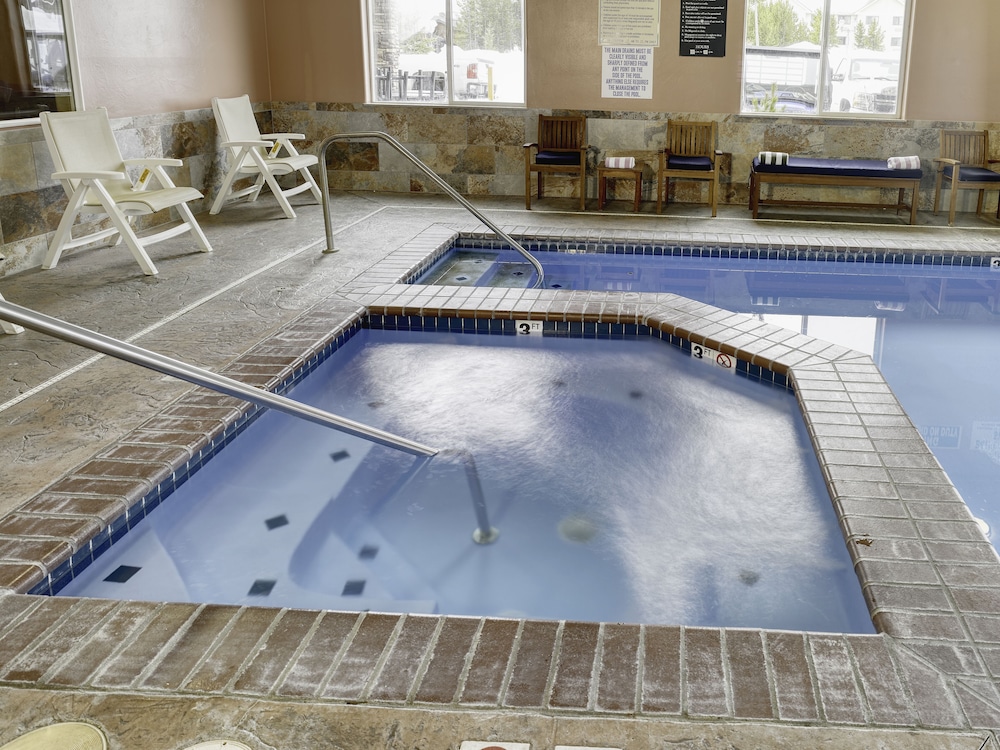 Yellowstone Park Hotel 10/61