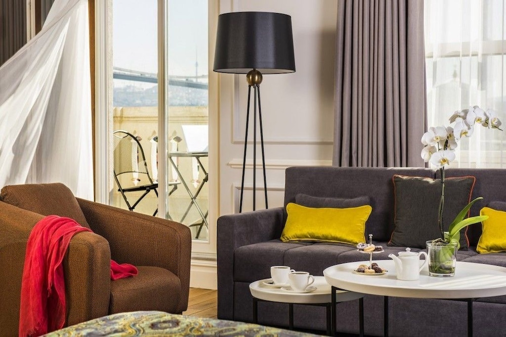 Nevv Bosphorus Hotel & Suites 37/68