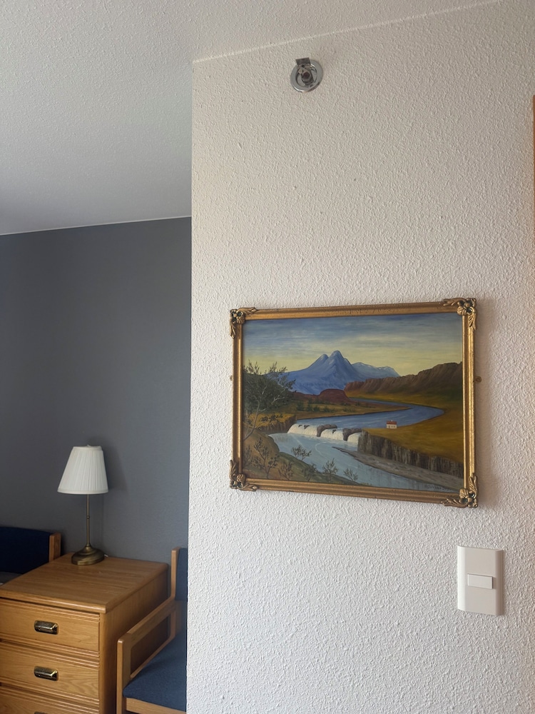 Eldey Airport Hotel 2/46