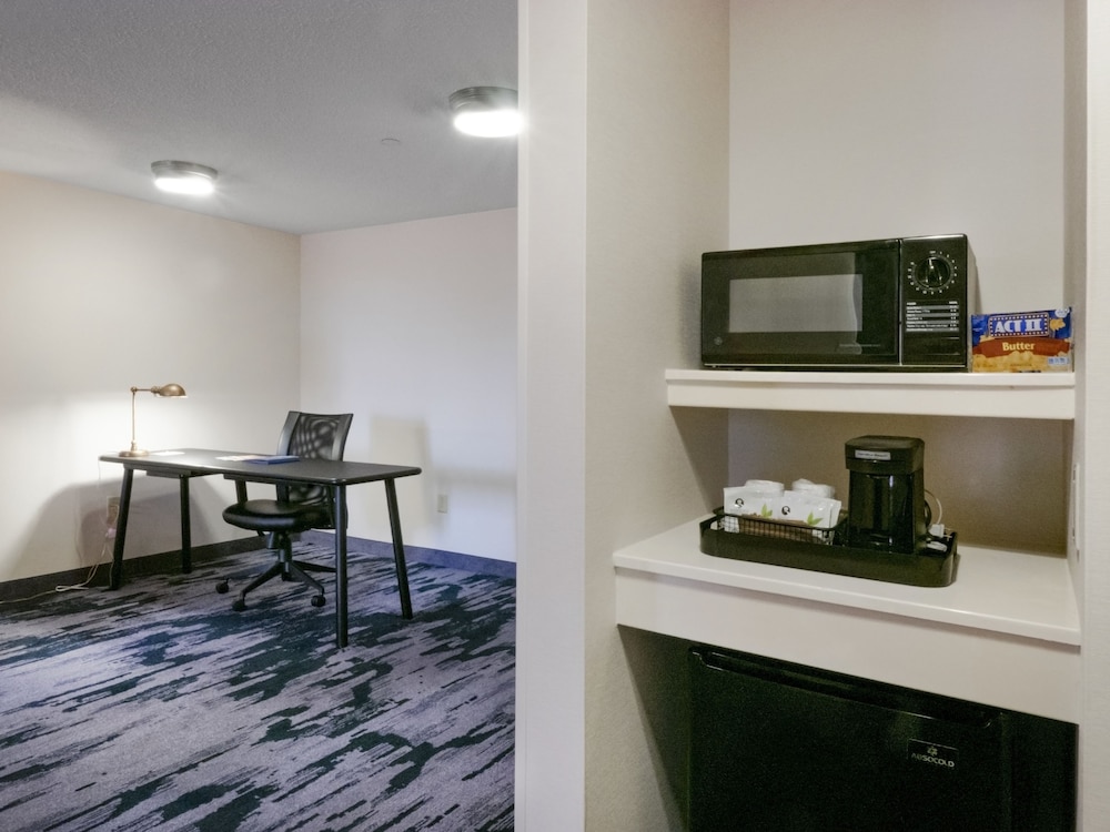 Fairfield Inn Suites Hazleton 16/52
