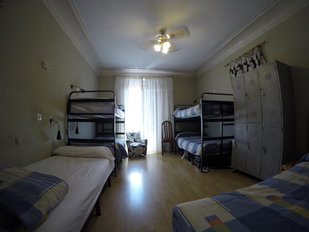 Hostel Rc Miguel Angel 38/49