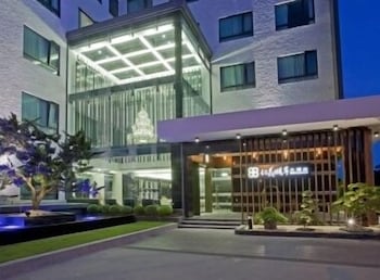 Renyi Lake Hotel 1/51