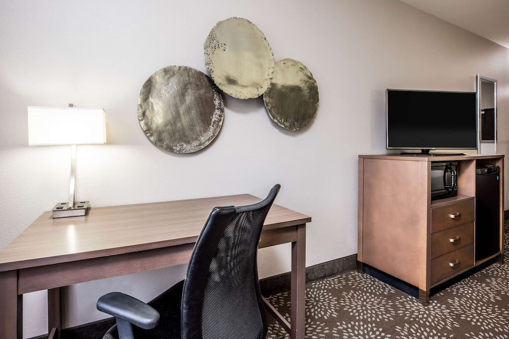 Best Western Plus Spokane North 33/33