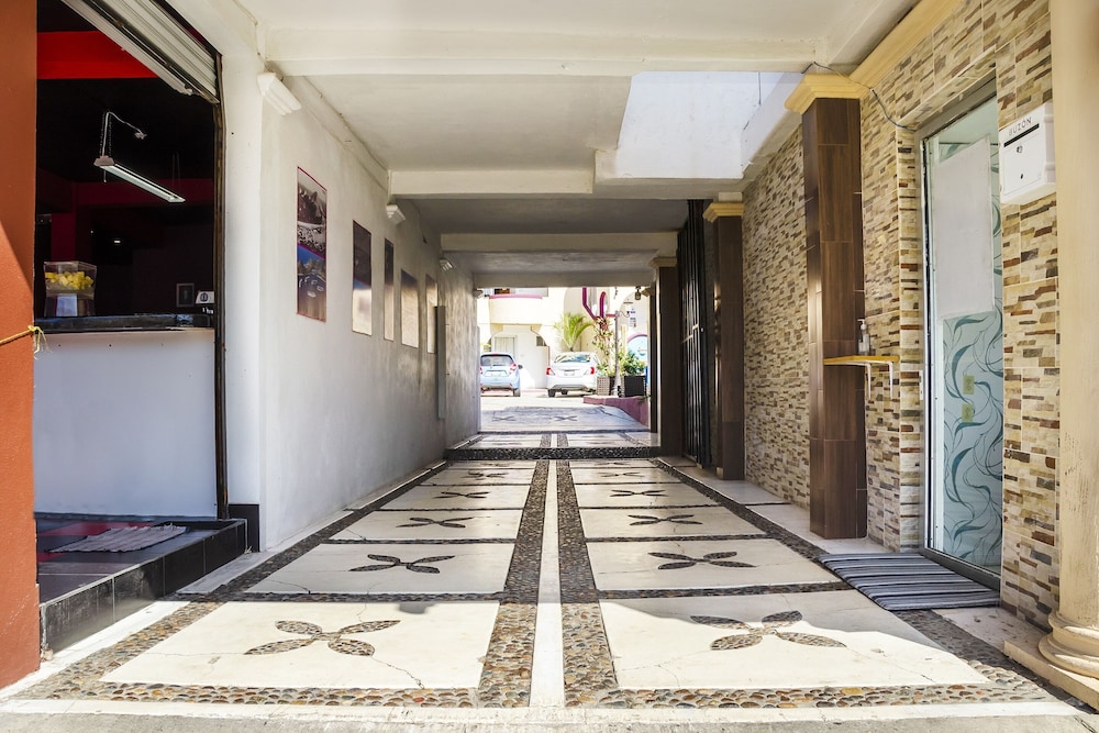 Capital O Hotel Dos Mares, Cabo San Lucas 6/50