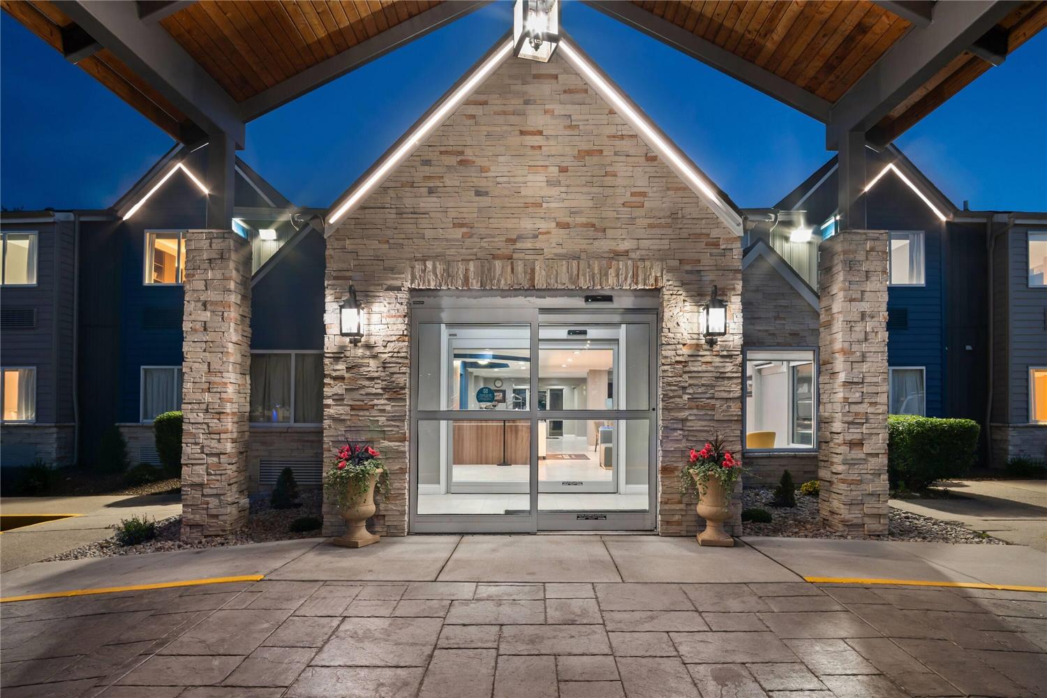 Microtel Inn & Suites by Wyndham Lexington 27/30