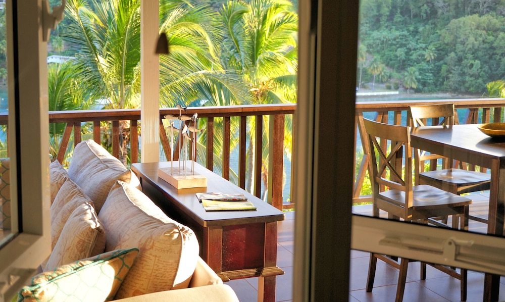 Marigot Beach Club and Dive Resort 58/75