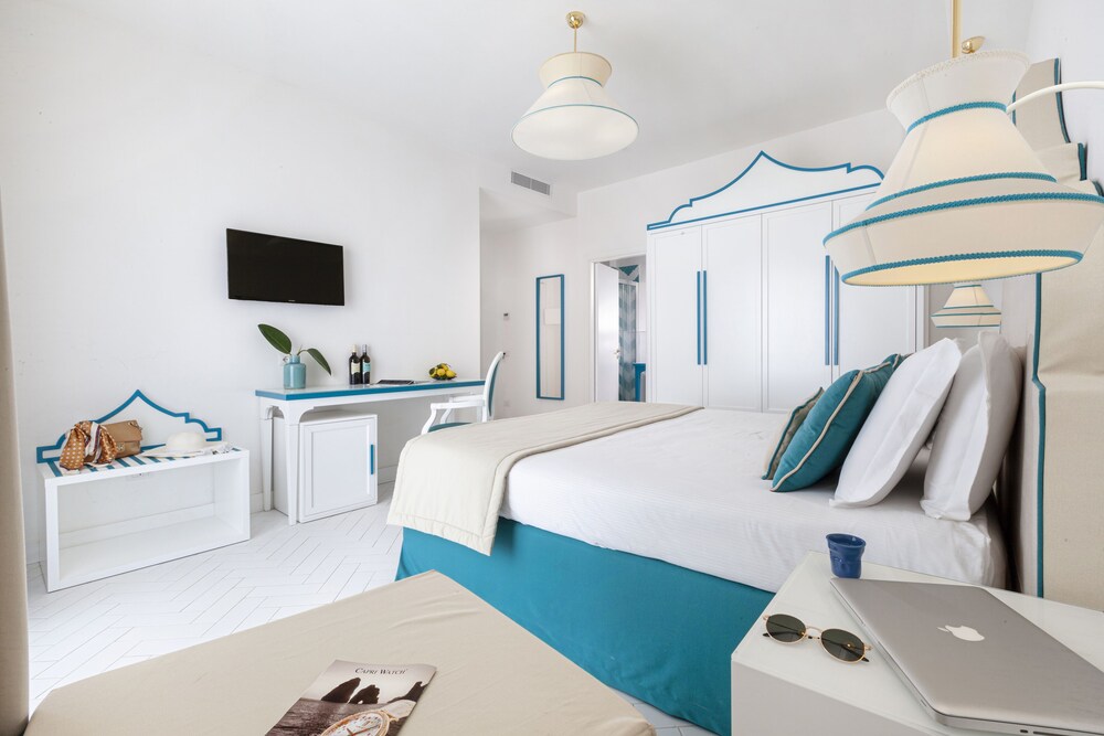 Alimuri Bay Resort 50/61