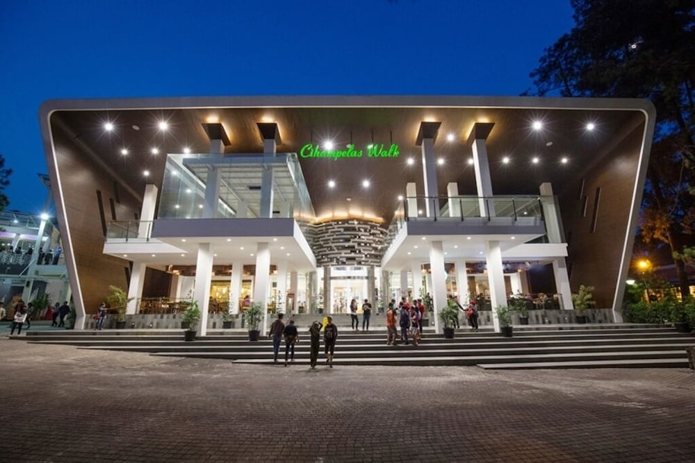 Sensa Hotel 6/64