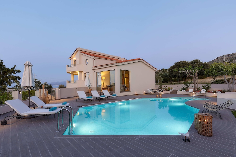 Grace Villas Collection Adult Only 18 + 19/149
