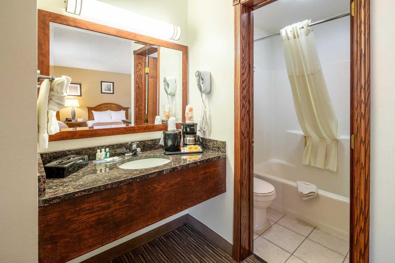 غرفة بسرير كينج، Quality Inn Keystone near Mount Rushmore 6/6