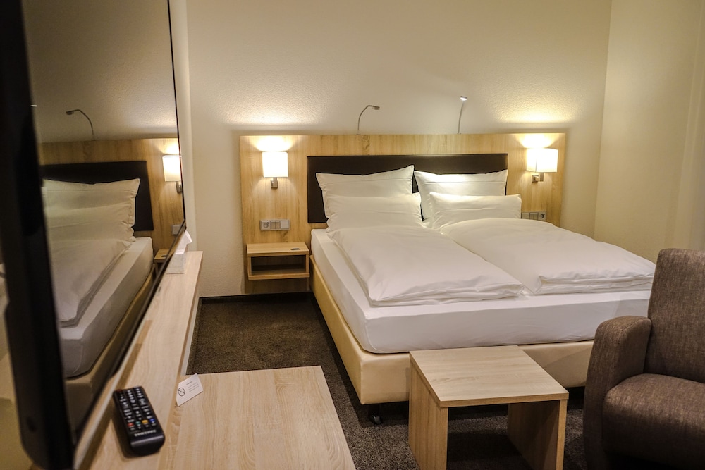 Hotel Go2Bed Weil Basel 6/22