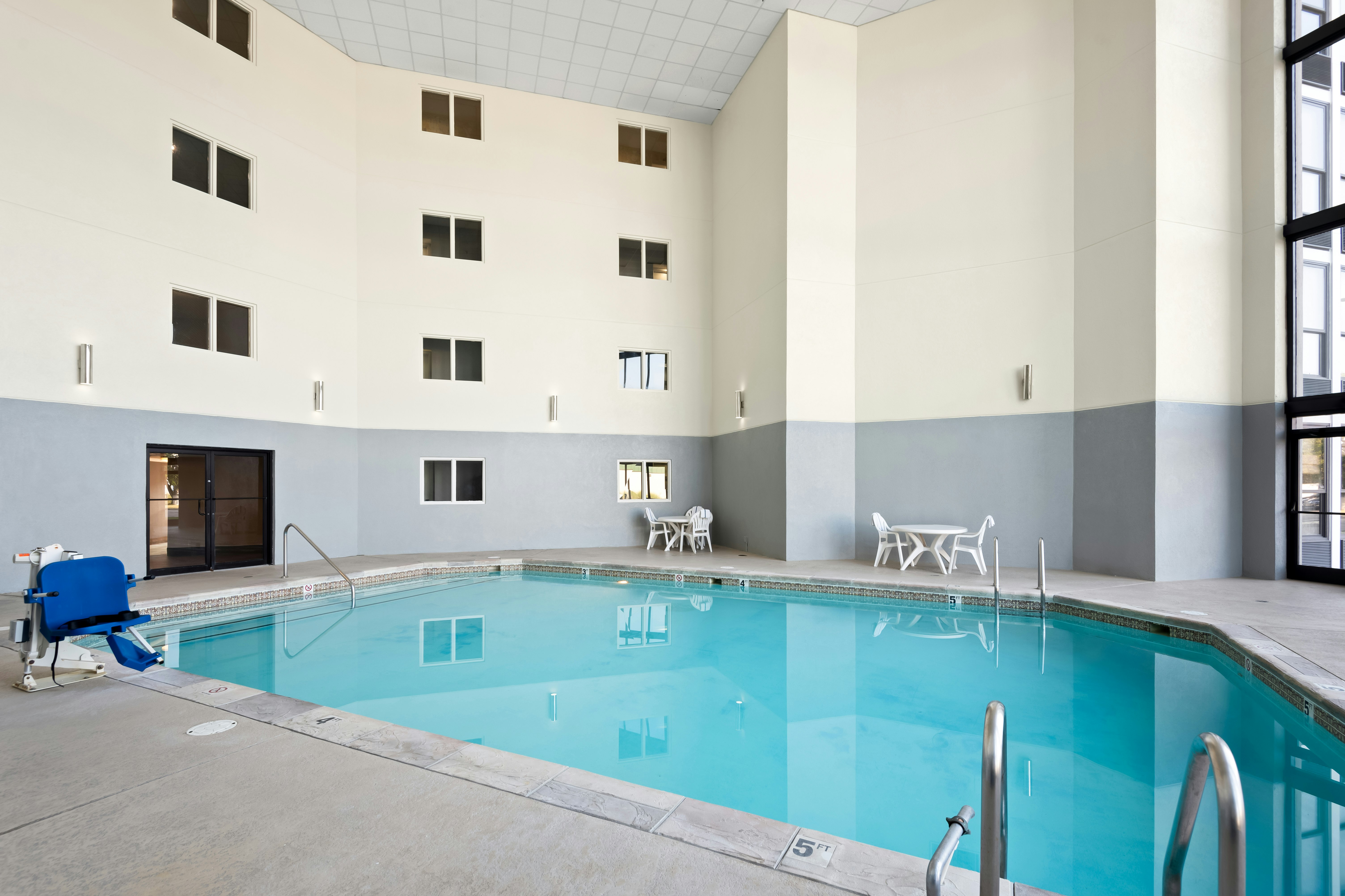 Hampton Inn Indianapolis-N.E./Castleton 22/42