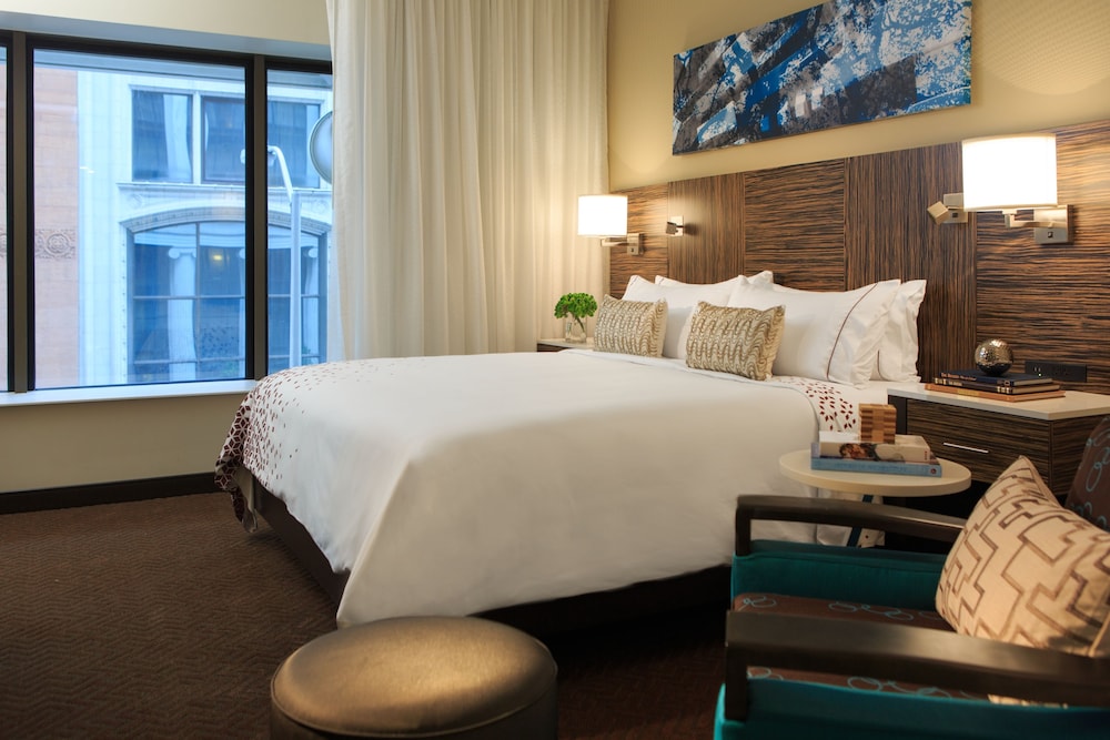 RENAISSANCE DENVER DOWNTOWN CITY CENTER HOTEL 20/56