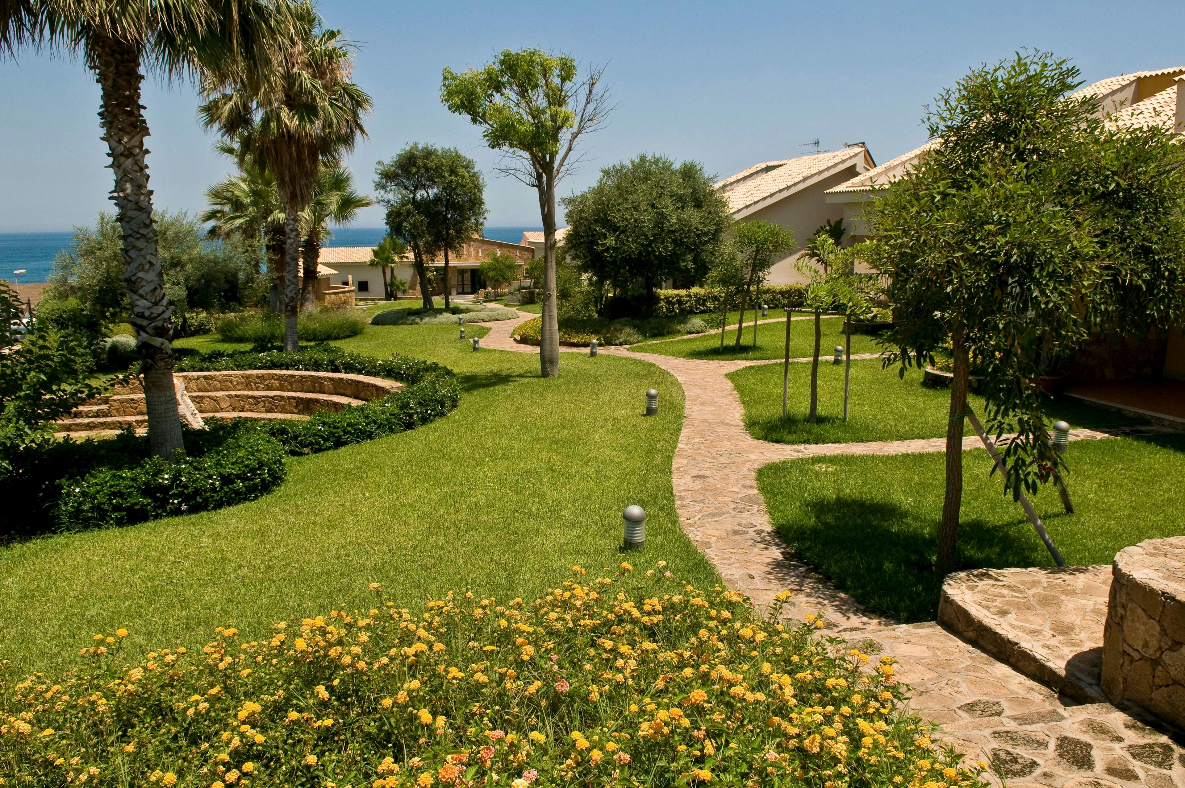 HOTEL RESIDENCE CAPO CAMPOLATO 45/58