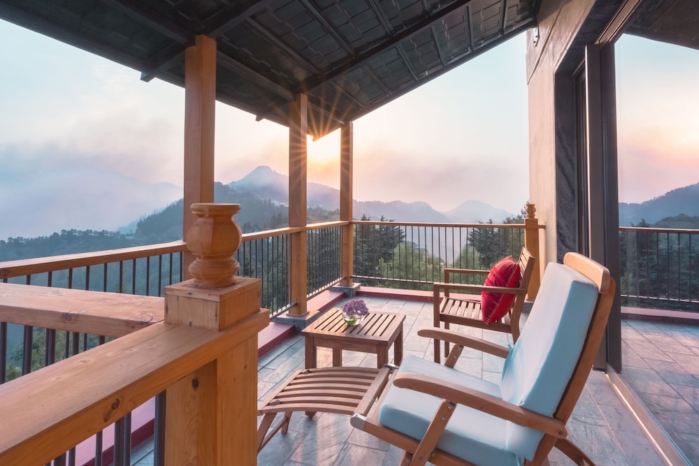 Taj Theog Resort And Spa Shimla 38/45