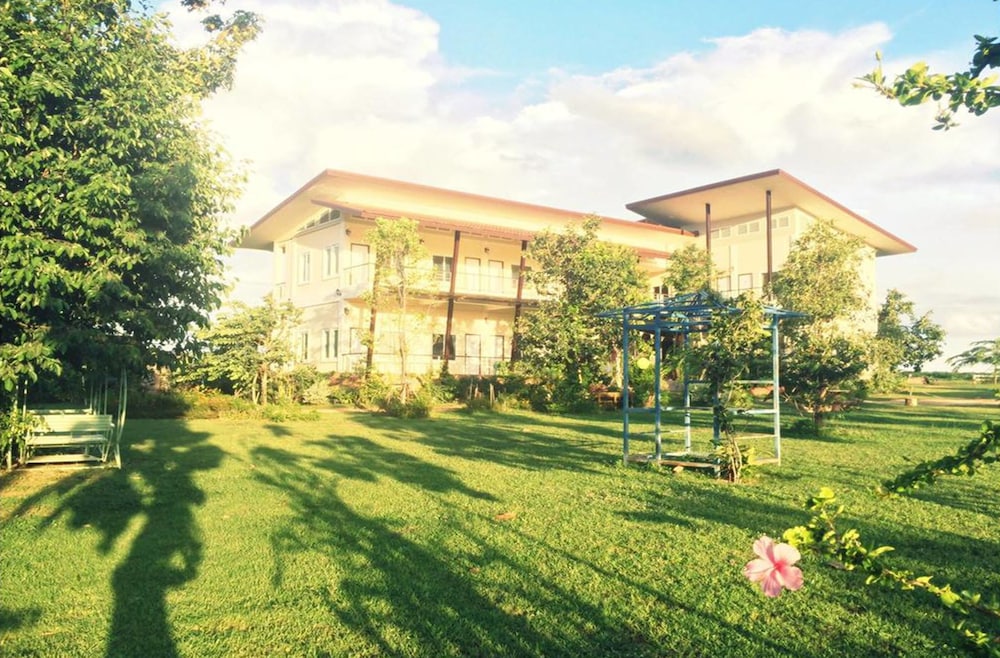 Thorfun Guesthouse In The Garden 40/47