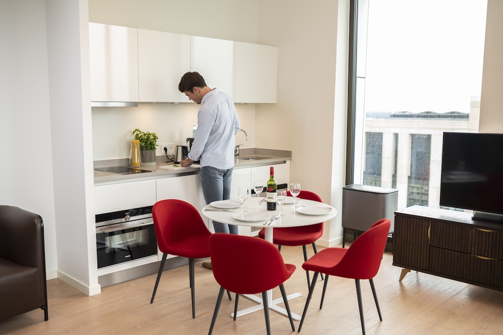 PREMIER SUITES PLUS Amsterdam 37/43