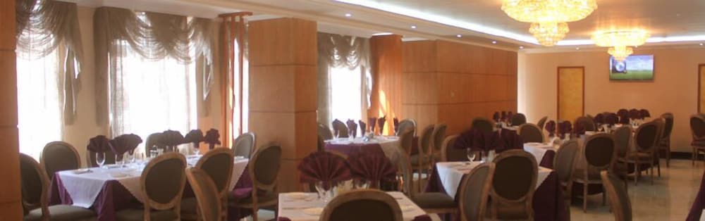 Tirar International Hotel 24/25