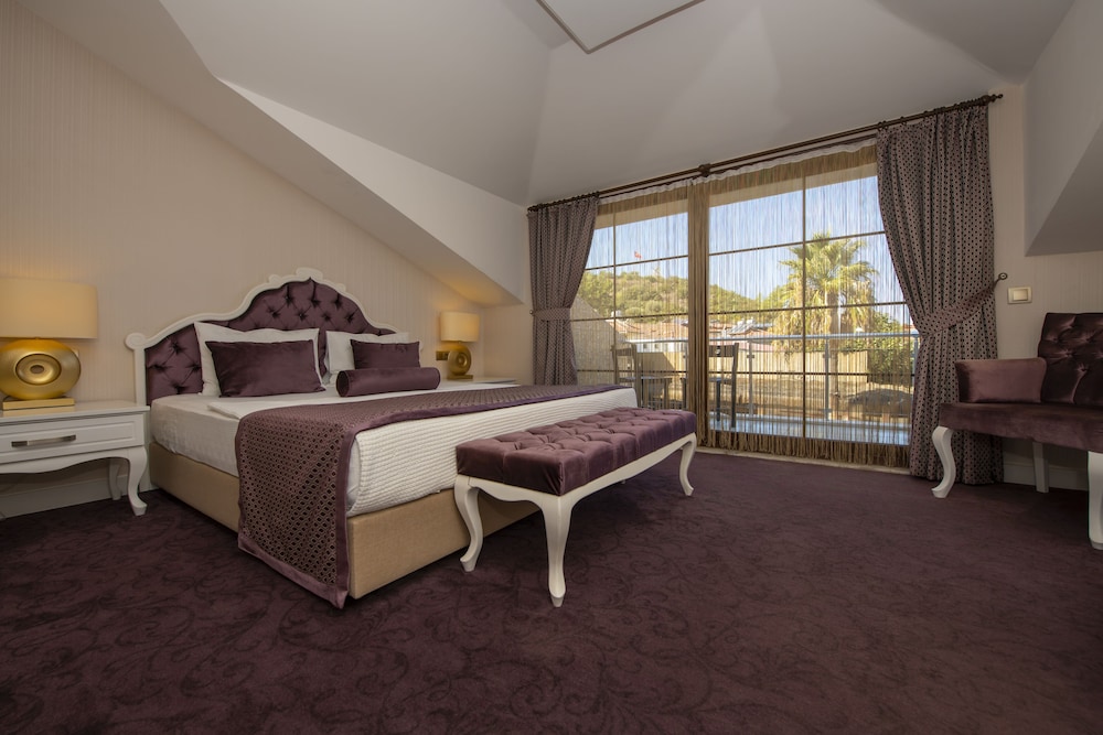 Han Deluxe Hotel 8/45