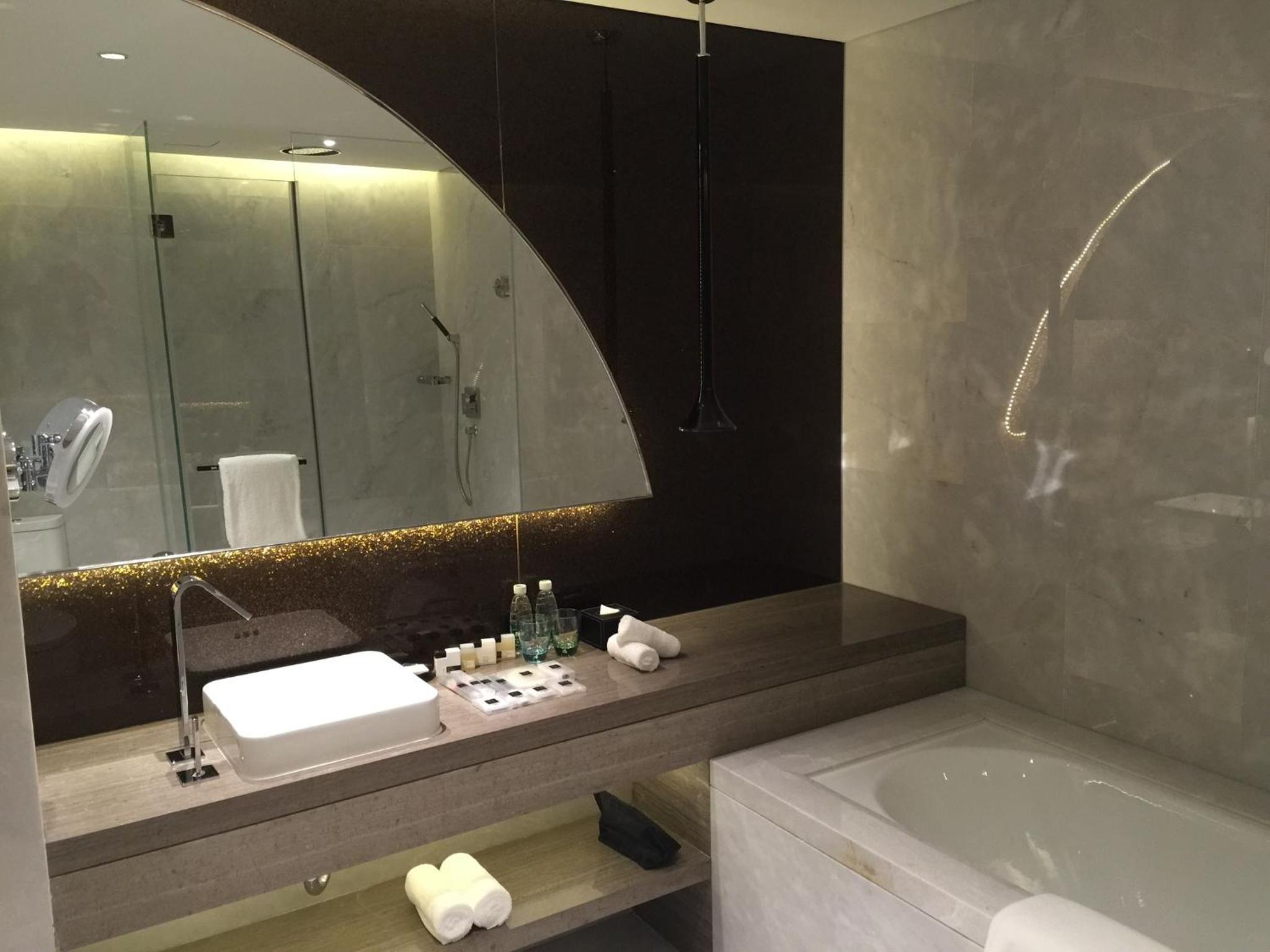 غرفة ديلوكس بسرير كينج، BeiJing Qianyuan Hotel 6/7