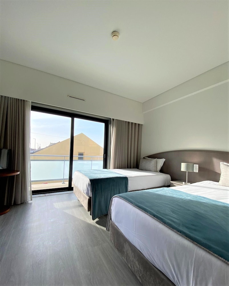 Apulia Praia Hotel 10/50