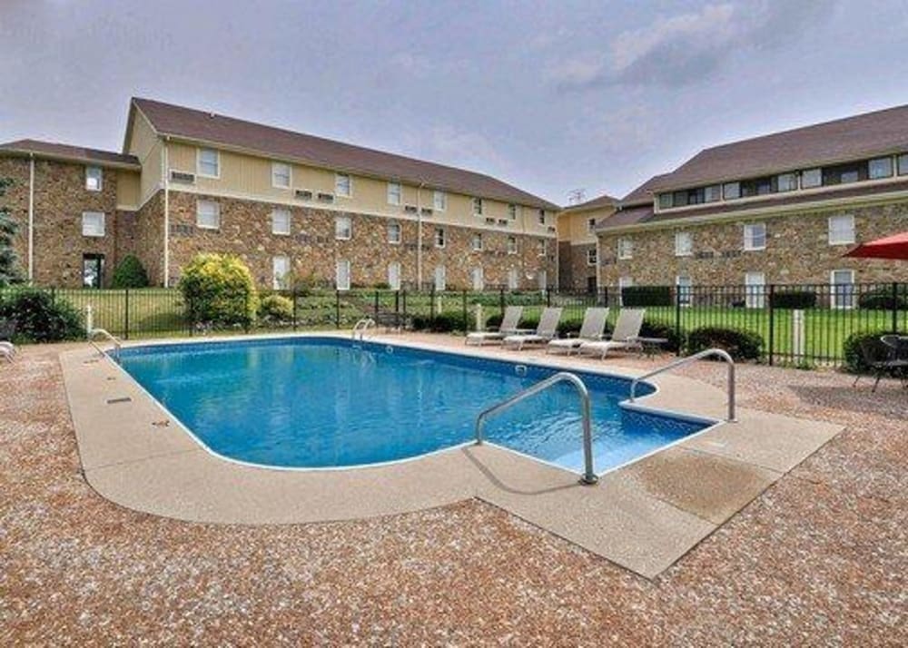 Quality Inn & Suites Bedford West IN 3/40