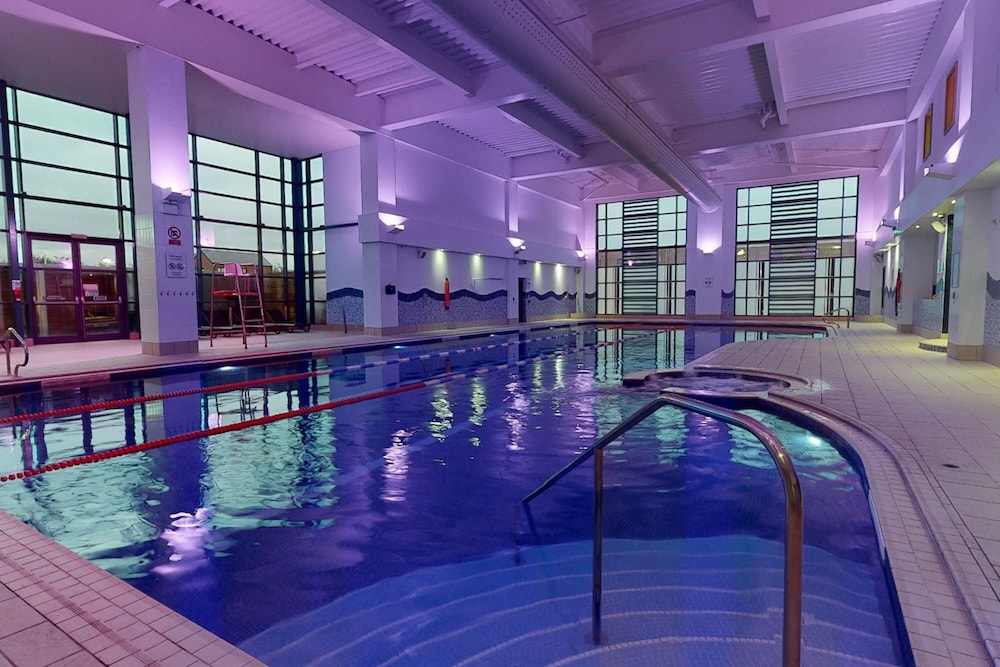 Village Prem Swansea Hotel Leisure Club 26/61