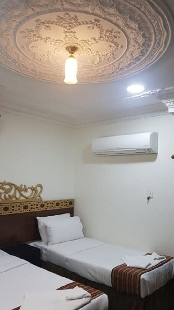 Al Tawfiq Plaza Hotel 12/46