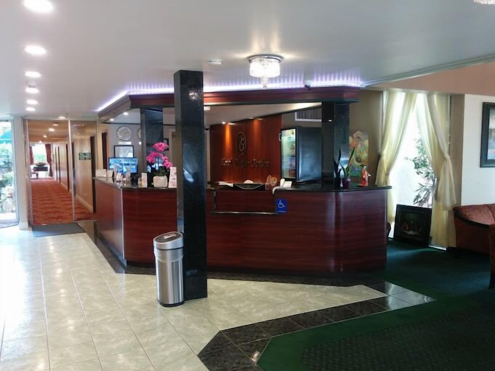 Hotel Pacific Garden 4/58