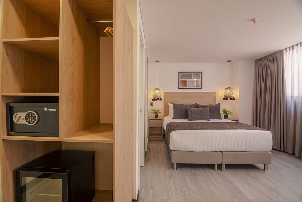 غرفة قياسية بسرير كوين، First Class Hotel 4/5
