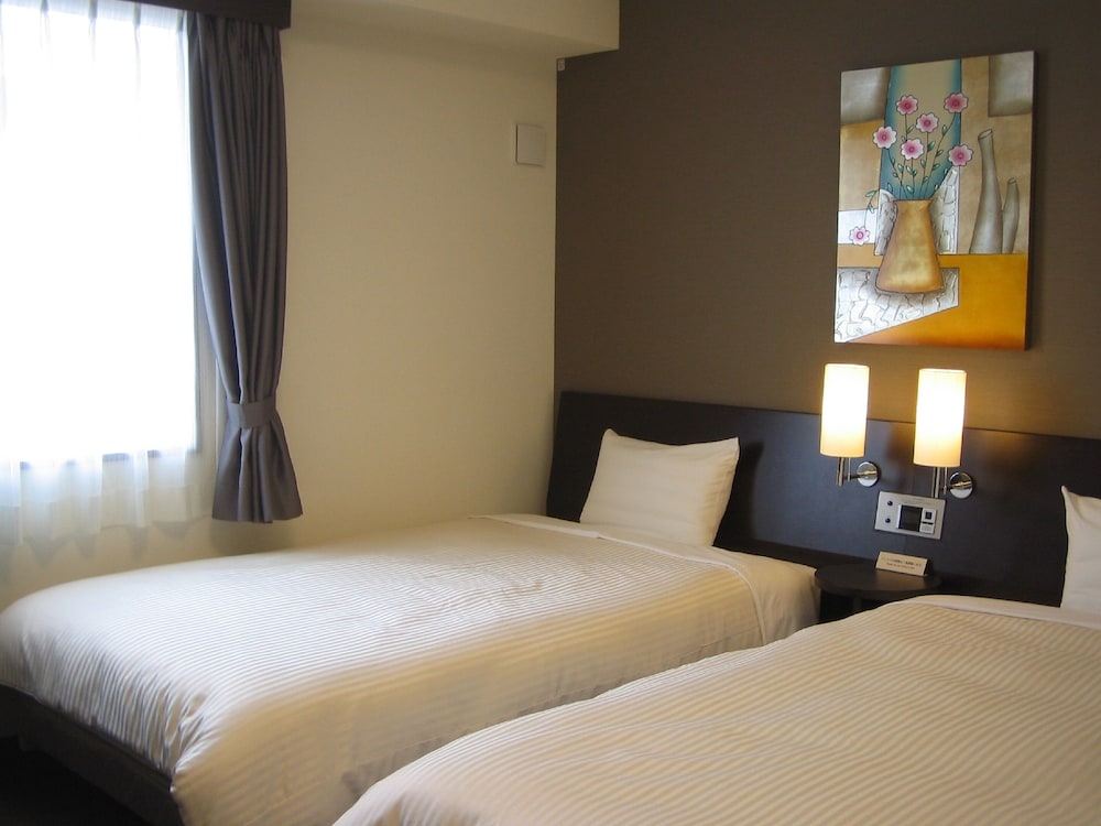COMFORT, TWIN BEDS