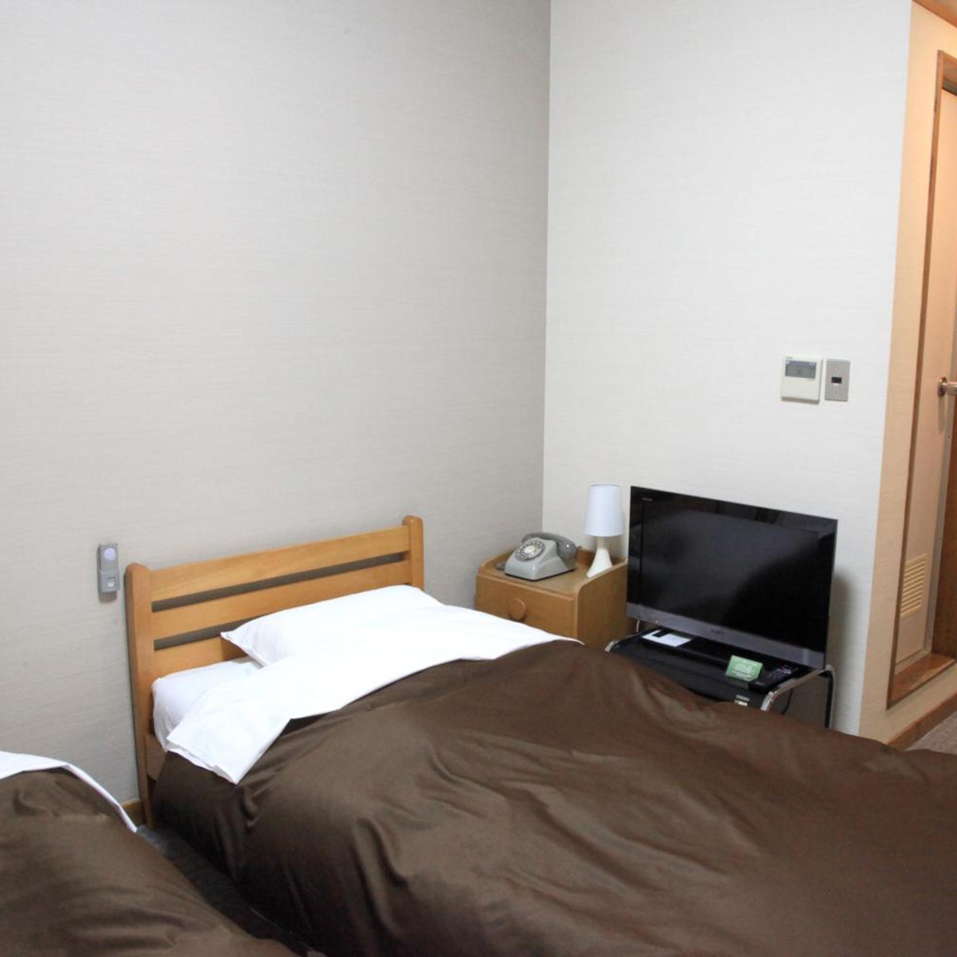 Hotel New Kotobuki 10/50