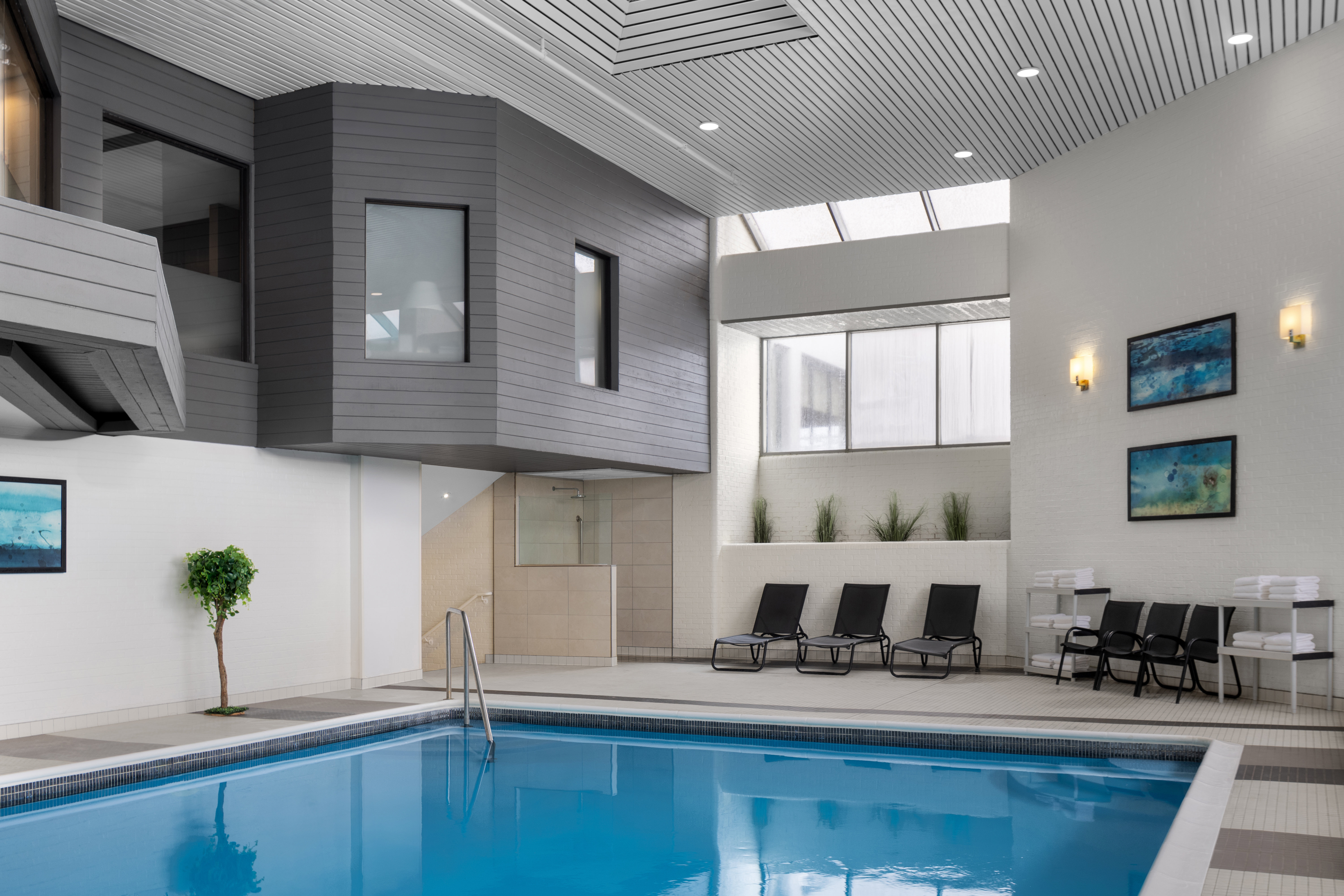 Holiday Inn Ottawa East 35/76