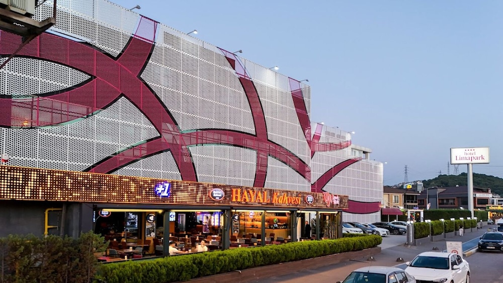 Limapark Hotel 4/47