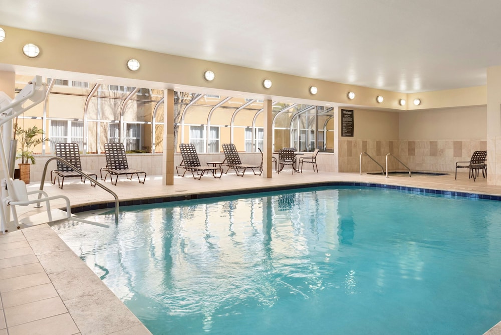 swimming pool spa