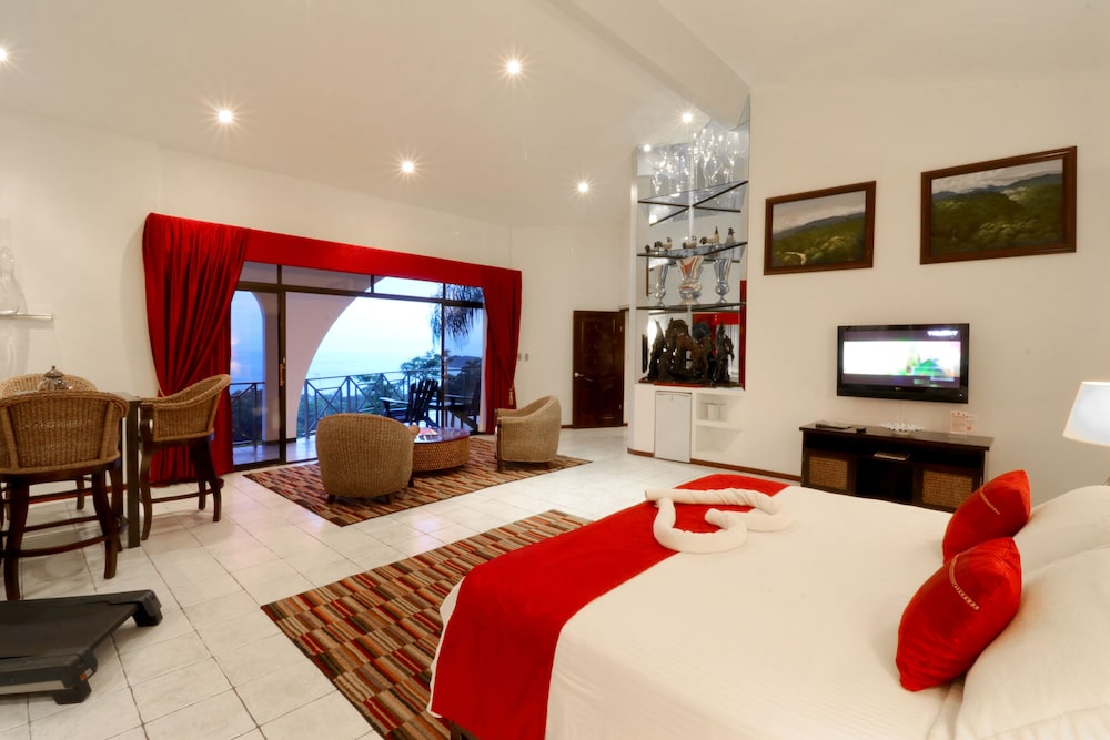 Layan Hotel & Spa 5/37