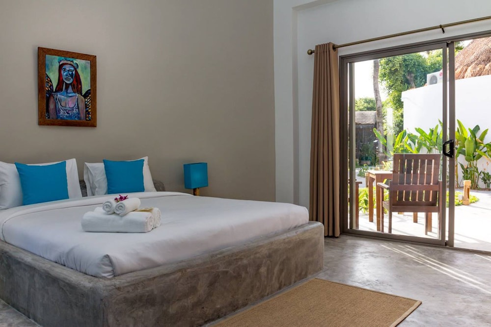 Garden, Bungalow, King Bed