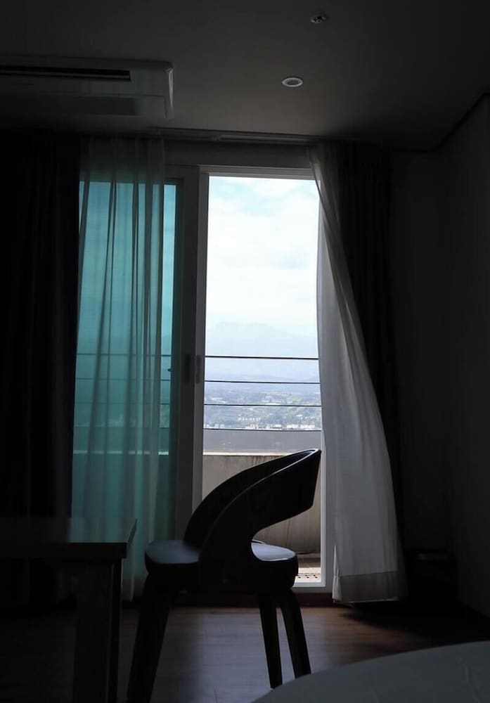 Hotel Rest Seogwipo 37/56