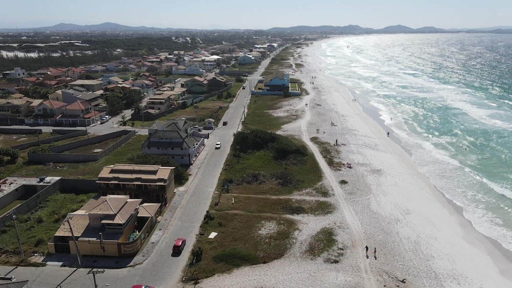 Pousada Beach House 50/53