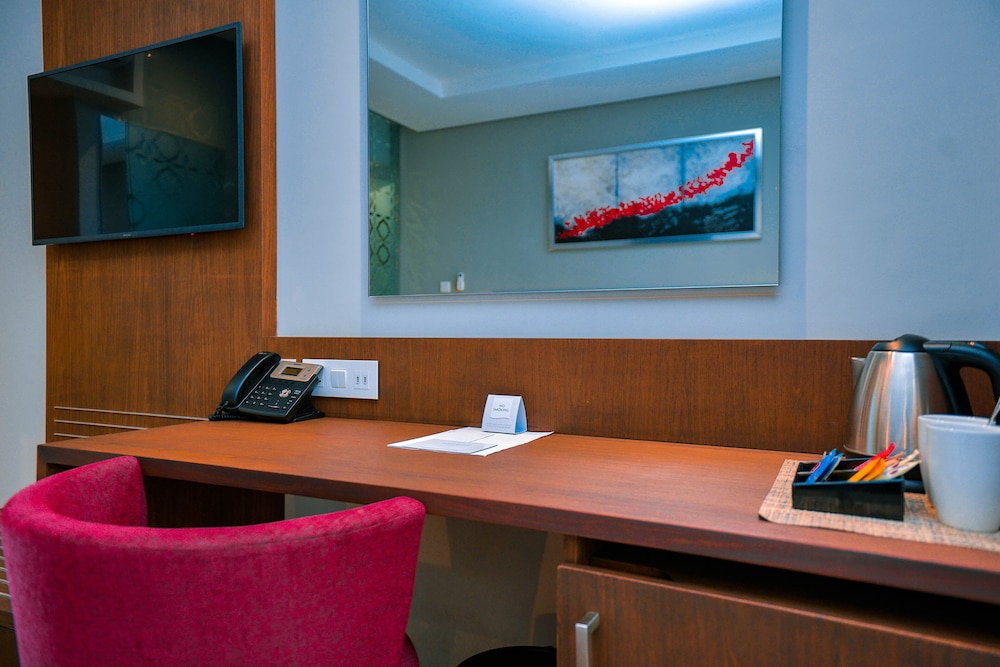 Crowne Plaza Dar Es Salaam 38/74