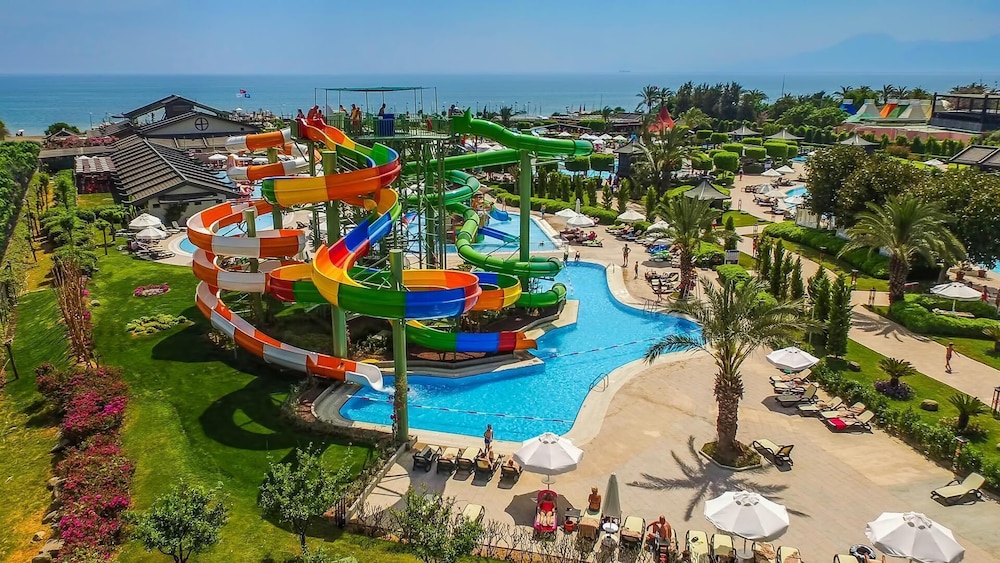 Limak Lara De Luxe Hotel and Resort 73/81