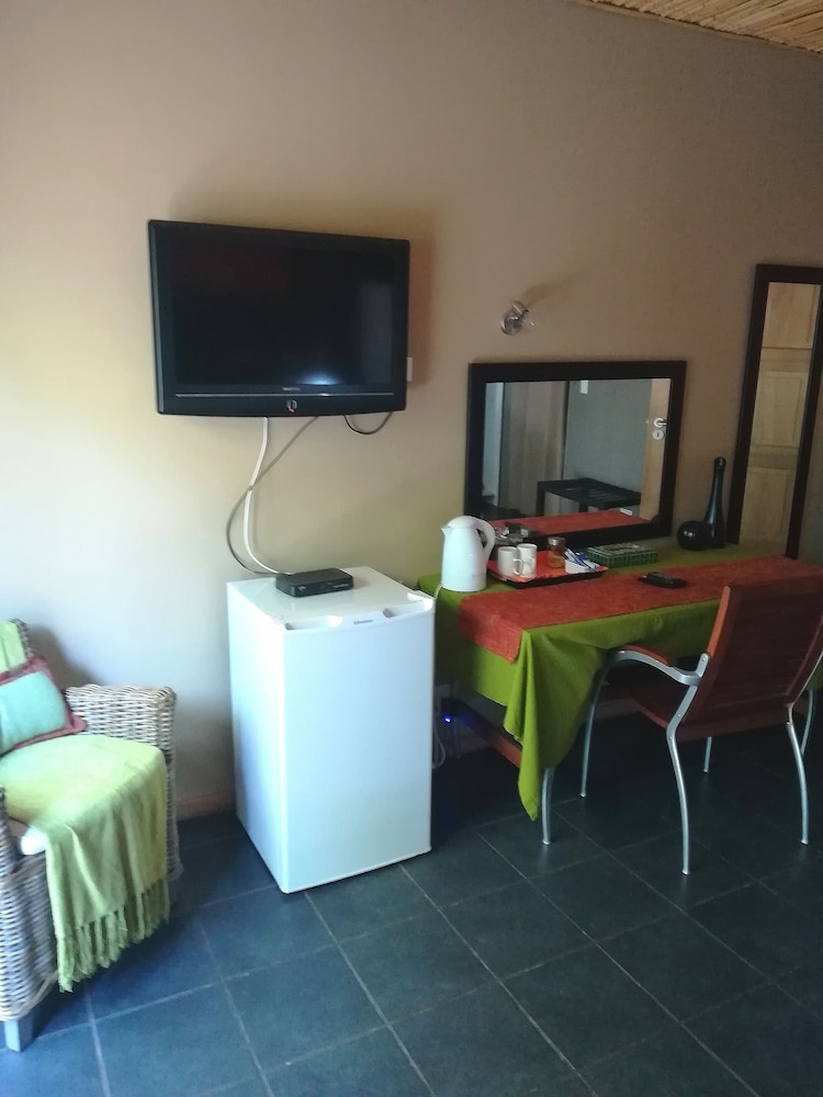 24 On Vrey Boutique Hotel 40/50