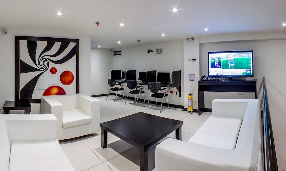 Hotel Metropolitano 35/44