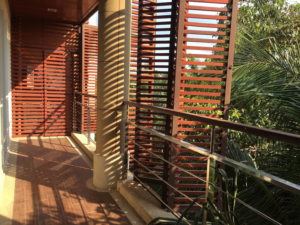 Beachfront Family Penthouse Hua Hin 50/50